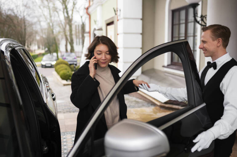 What to Expect from a Premium Taxi Ride from Yateley to Southampton