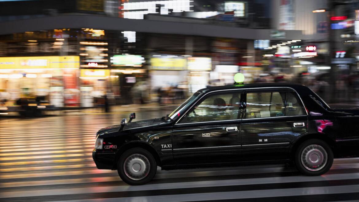 Yateley to Farnborough Airport Taxi – Fast & Easy